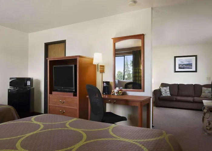 Super 8 By Wyndham Port Angeles At Olympic National Park