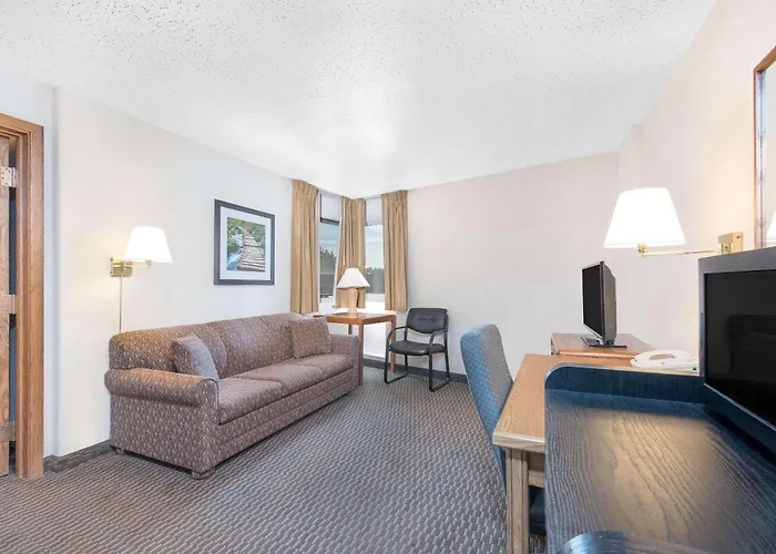Days Inn By Wyndham West Rapid City