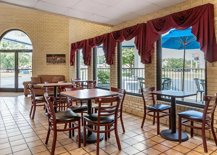 Econo Lodge Fayetteville I-95