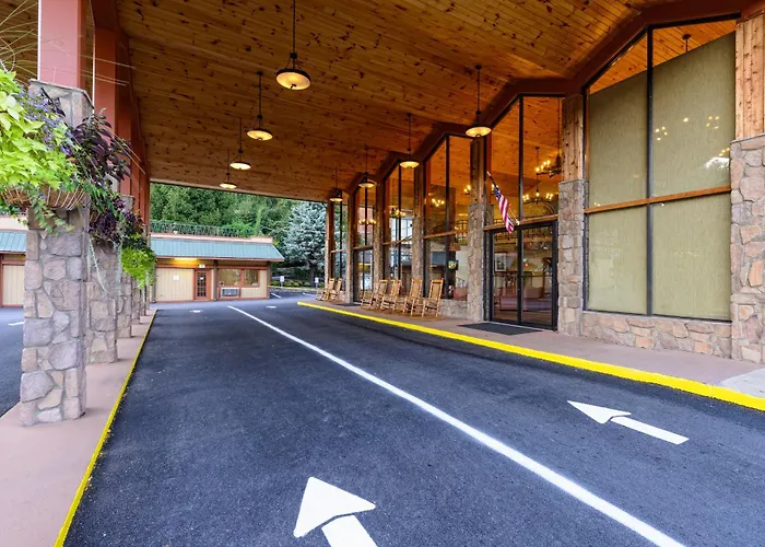 River Terrace Resort & Convention Center