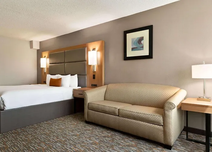 Wingate By Wyndham Cincinnati Blue Ash