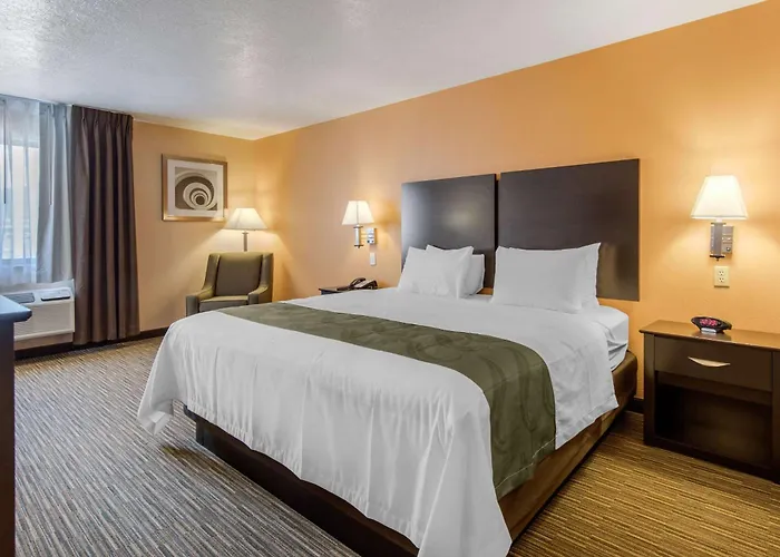 Quality Inn & Suites Albuquerque North Near Balloon Fiesta Park