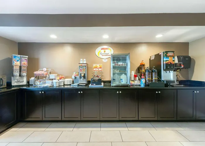 Super 8 By Wyndham Springfield East