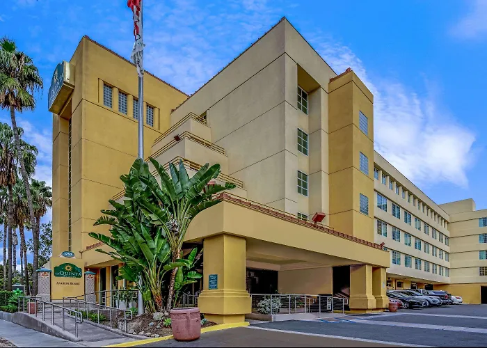 La Quinta By Wyndham Bakersfield North