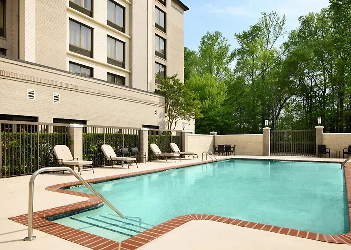 Holiday Inn Express & Suites Alpharetta - Windward Parkway By Ihg