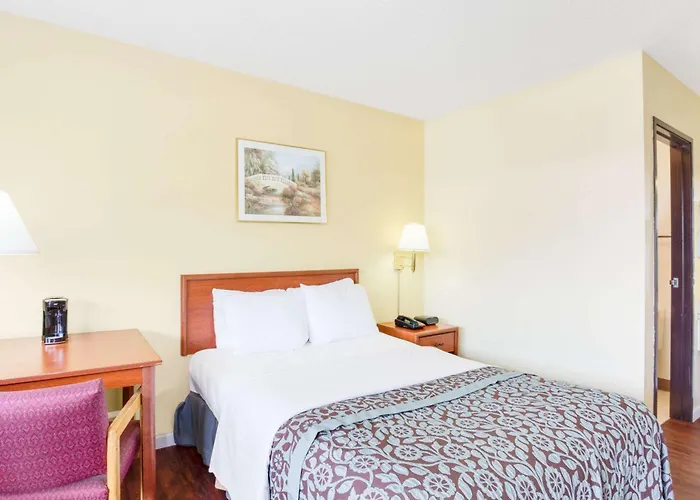 Days Inn By Wyndham Athens