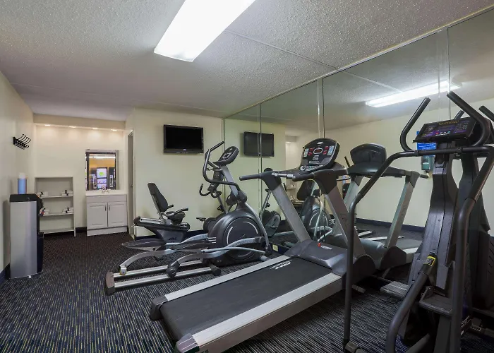 Days Inn By Wyndham Newark Wilmington