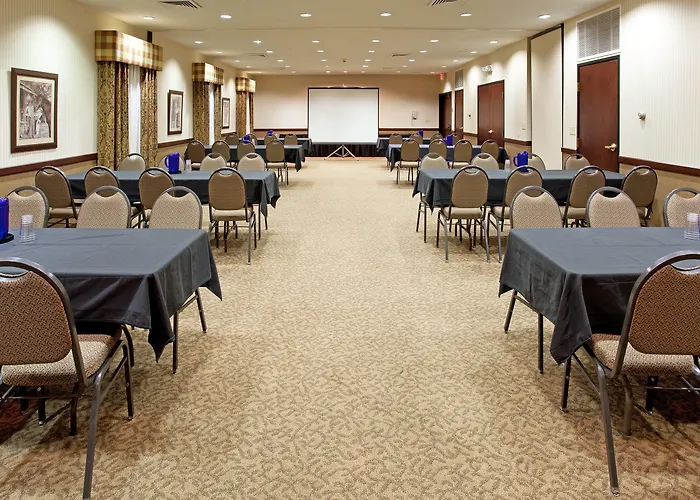 Country Inn & Suites By Radisson, Garden City, Ks