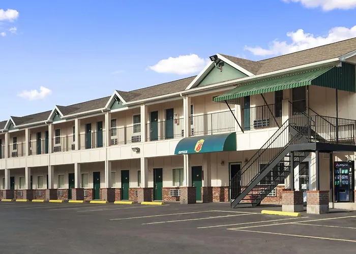 Super 8 By Wyndham Mifflinville Near Bloomsburg