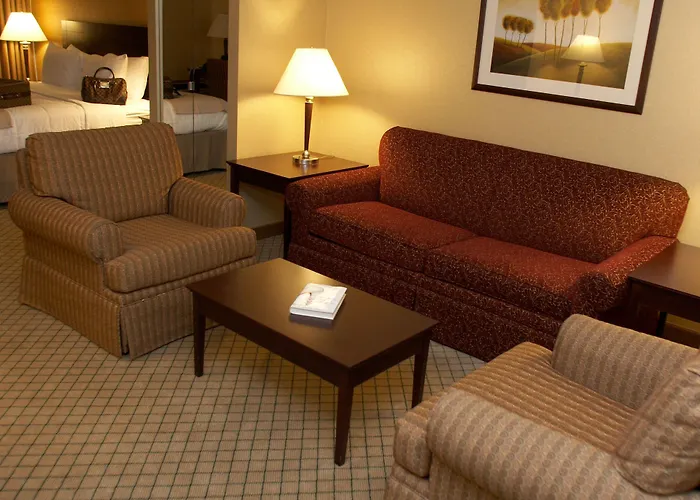 Armoni Inn & Suites