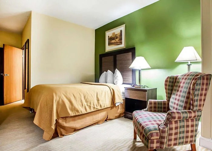 Quality Inn & Suites Champaign North - Urbana