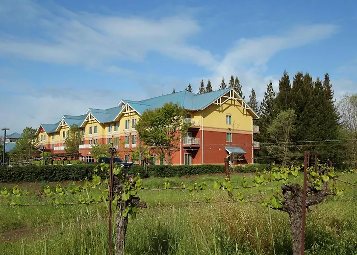 Hilton Garden Inn Sonoma County Airport