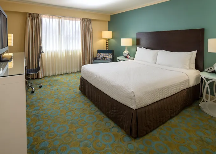 Crowne Plaza Cabana Hotel By Ihg