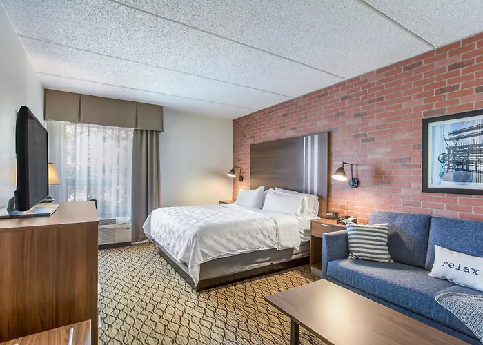 Burrstone Inn, An Ascend Collection Hotel