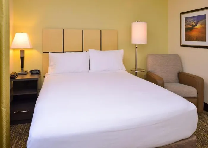 Candlewood Suites Bloomington-Normal By Ihg