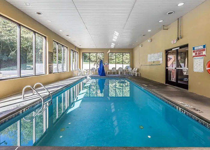 Comfort Inn & Suites Dalton West