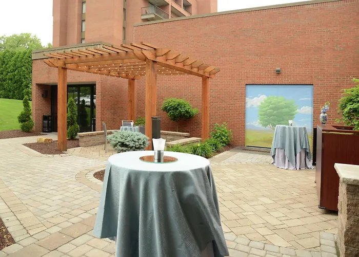 Doubletree By Hilton Hotel Syracuse