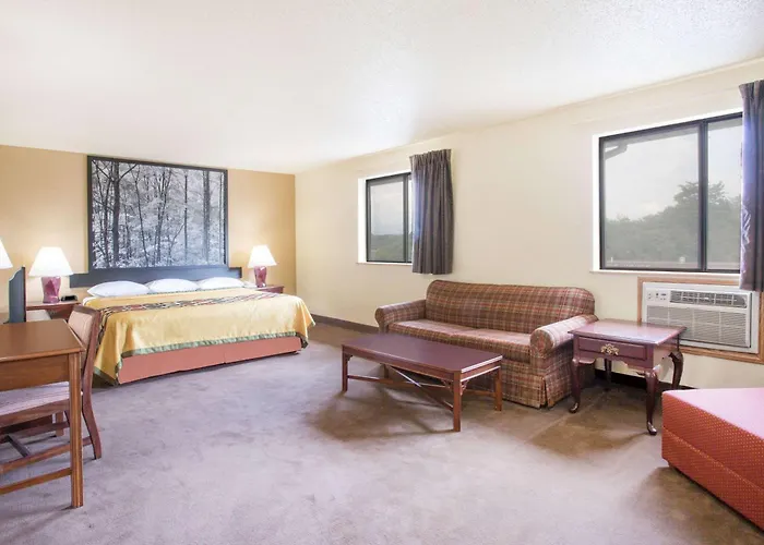 Super 8 By Wyndham Lexington Va