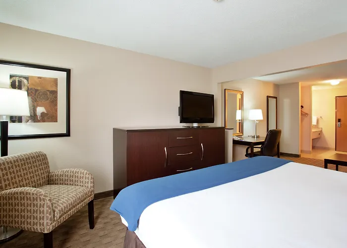 Holiday Inn Express Tuscola