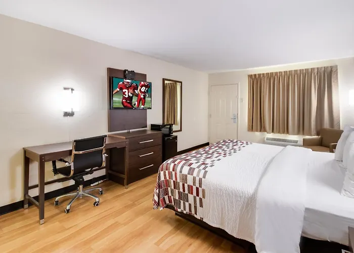Red Roof Inn & Suites Commerce - Athens