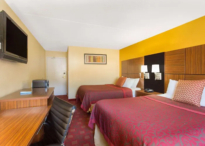 Days Inn By Wyndham Leominster/Fitchburg Area