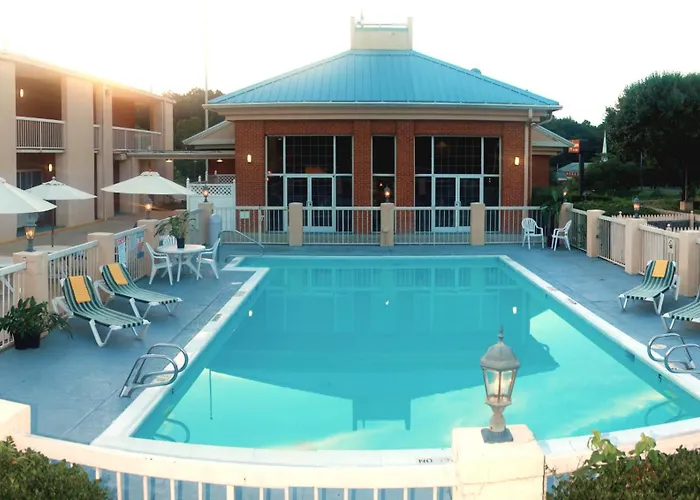Baymont By Wyndham Warrenton