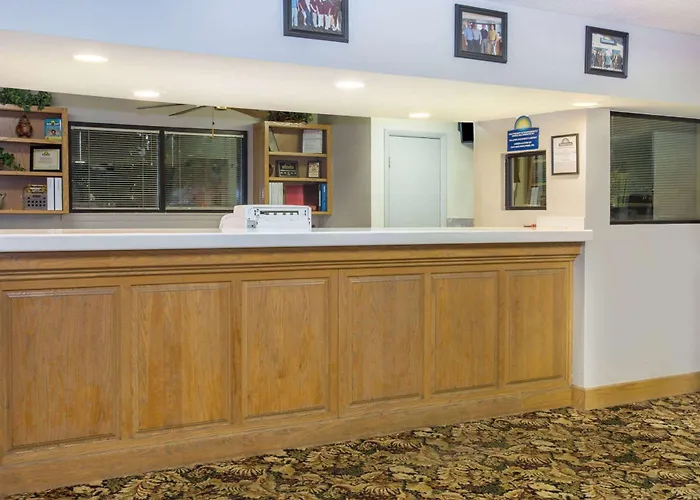 Days Inn By Wyndham Valdosta I-75