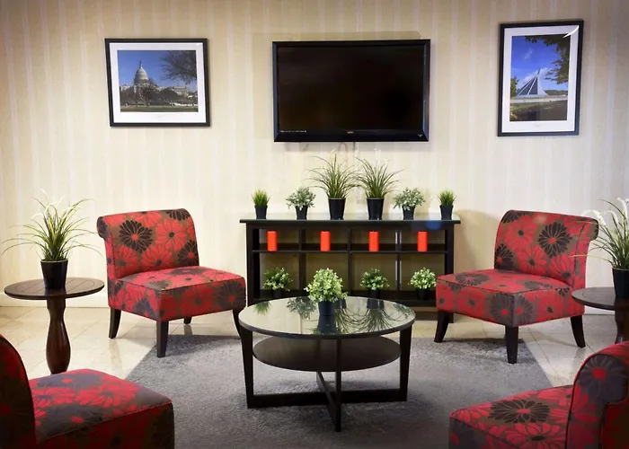 Ramada By Wyndham Triangle/Quantico