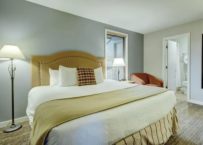 Seventh Mountain Resort