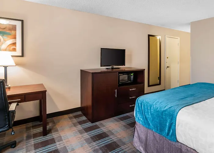Clarion Inn Near Jblm