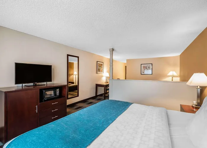 Clarion Inn Near Jblm