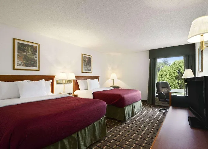 Baymont By Wyndham Crossville