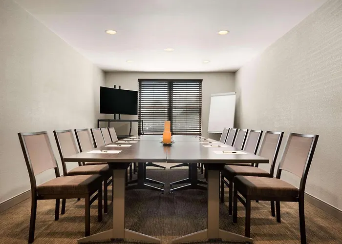 Country Inn & Suites By Radisson, Minneapolis West, Mn