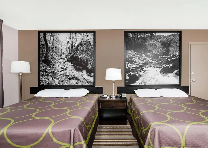 Super 8 By Wyndham Monteagle Tn