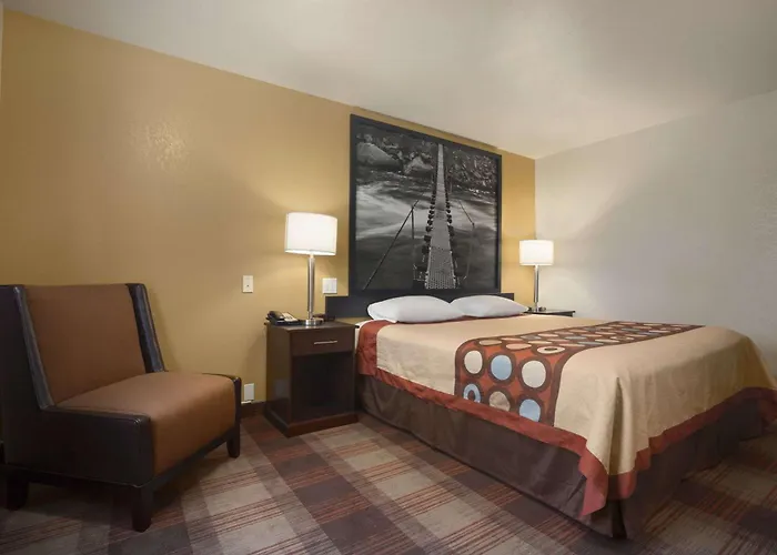 Super 8 By Wyndham Idaho Falls