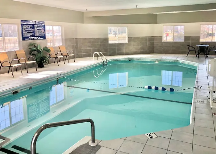 Red Roof Inn Plus Omaha - Council Bluffs