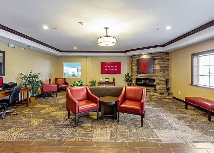 Red Roof Inn Plus Omaha - Council Bluffs
