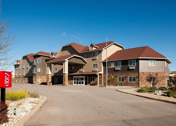 Red Roof Inn Plus Omaha - Council Bluffs