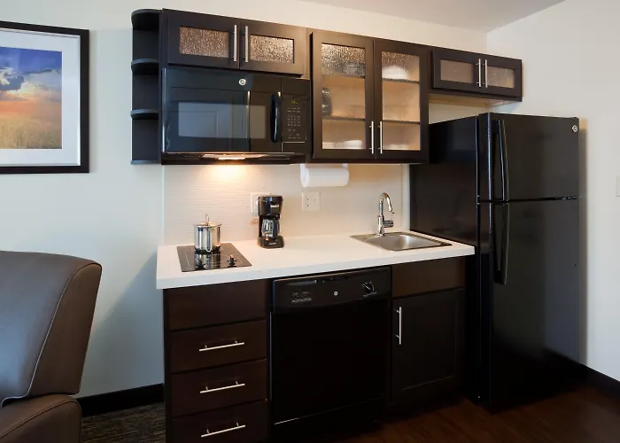 Candlewood Suites Bemidji - Paul Bunyan