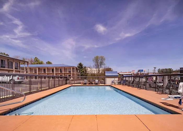 Days Inn By Wyndham Cookeville