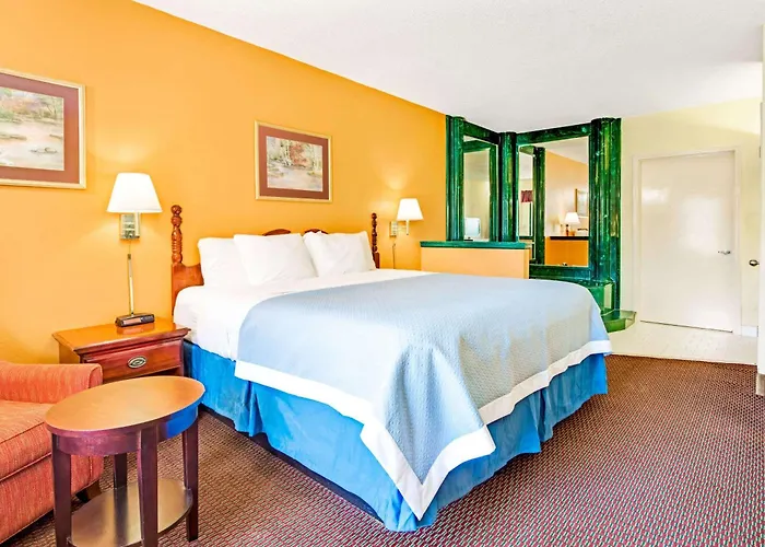 Days Inn By Wyndham Covington