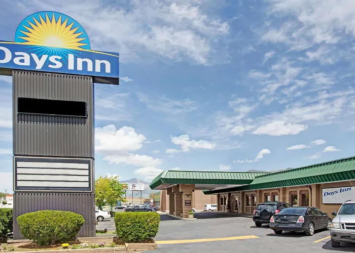 Days Inn By Wyndham Ogden