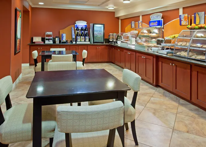 Best Western Plus Sugar Land-Stafford