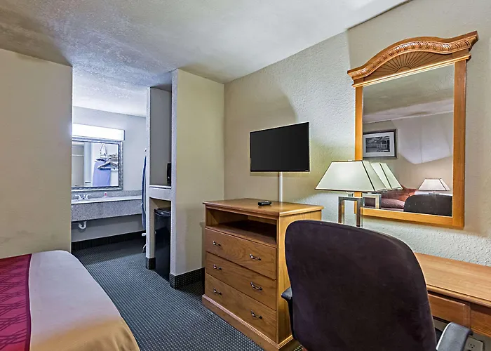 Econo Lodge Baytown