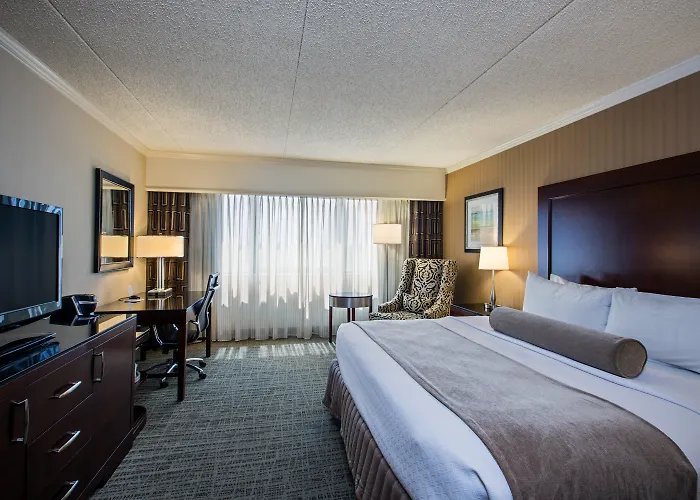 Crowne Plaza Hotel St. Louis Airport By Ihg