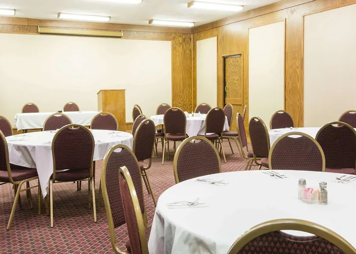 Ramada By Wyndham Enid