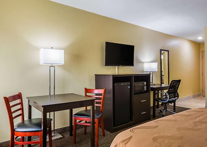 Quality Inn & Suites Greensburg I-74