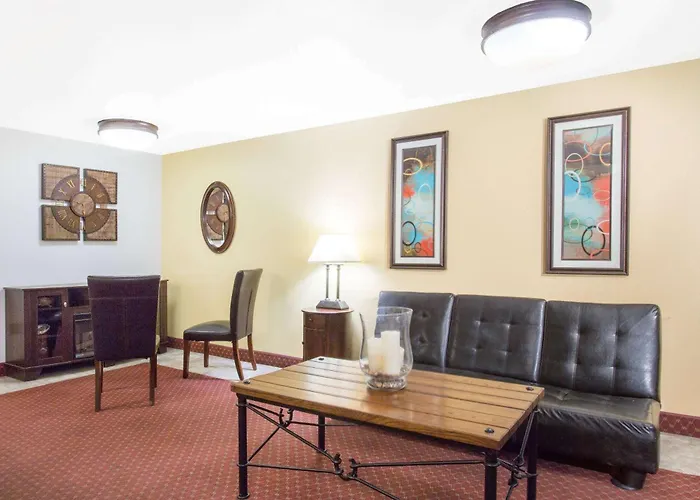 Super 8 By Wyndham Elko