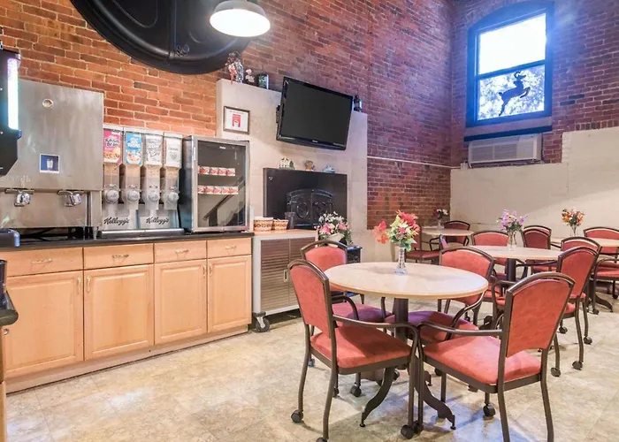 Econo Lodge Manchester