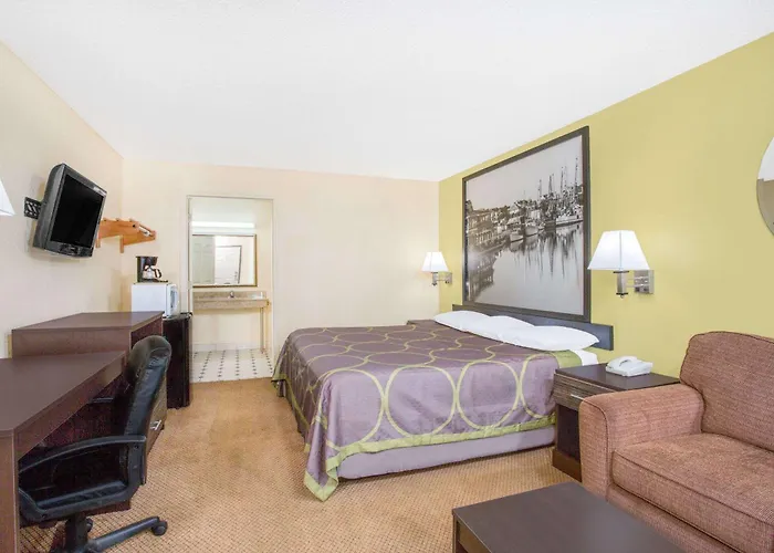 Super 8 By Wyndham Sumter